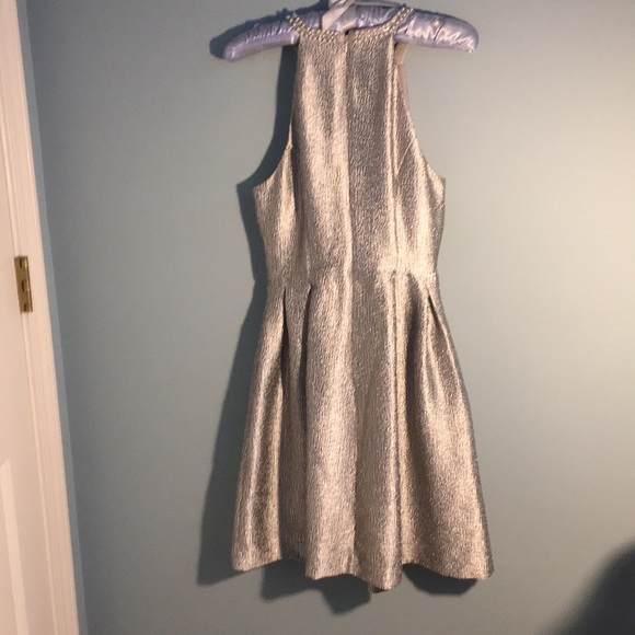 Jennifer Lopez Textured Dress - Picture 4 of 5